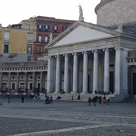 Ai Baretti Nocleg ze śniadaniem Neapol