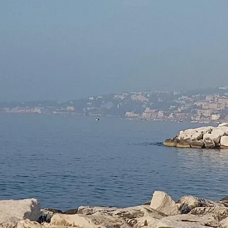 Ai Baretti Nocleg ze śniadaniem Neapol